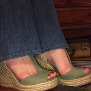 Steve Madden espadrilles wedge sandals. Size 9